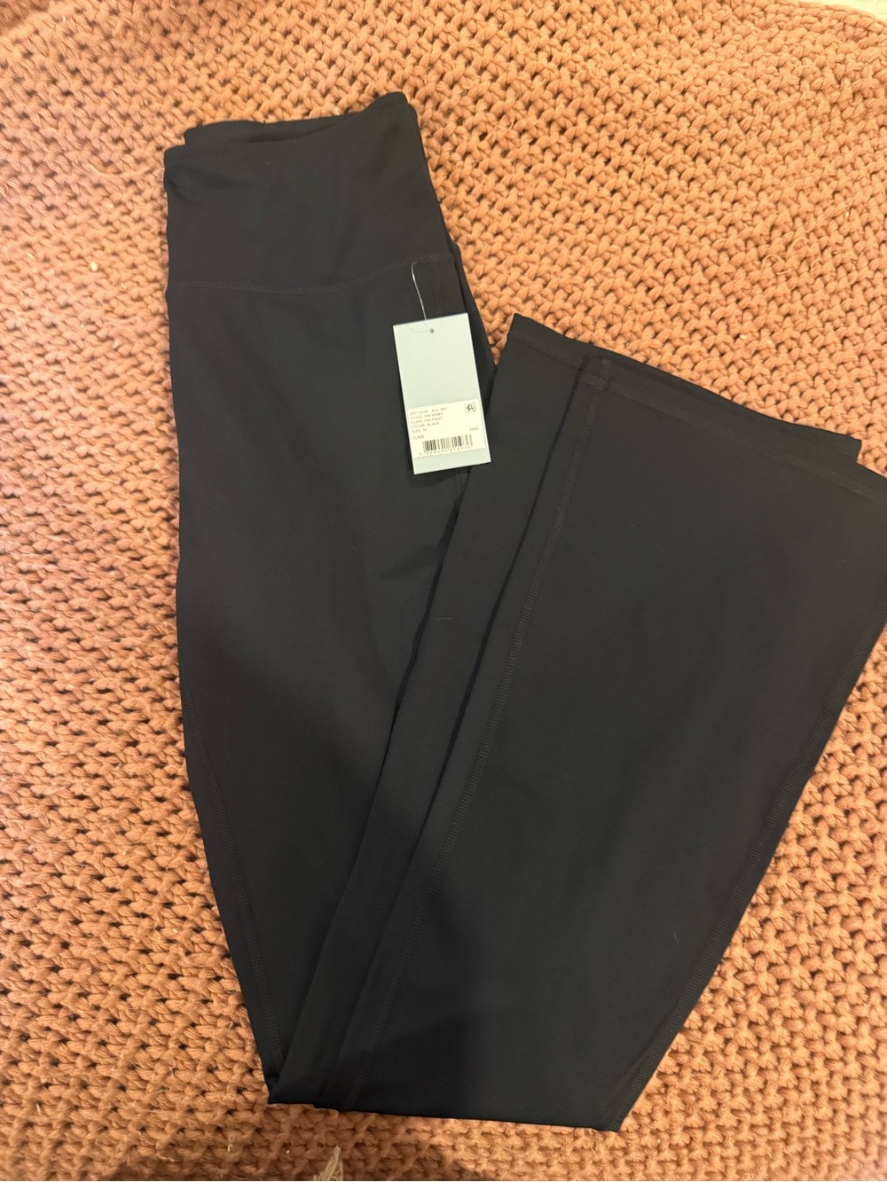 High-Rise Black flare Yoga Leggings - Women